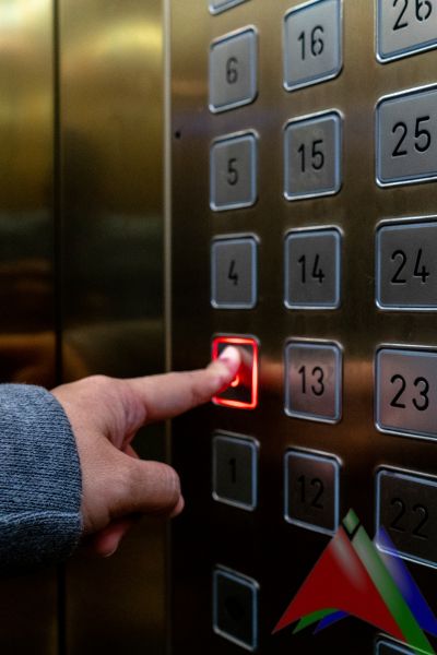 مصاعد ذوي الاحتياجات الخاصة في السعودية